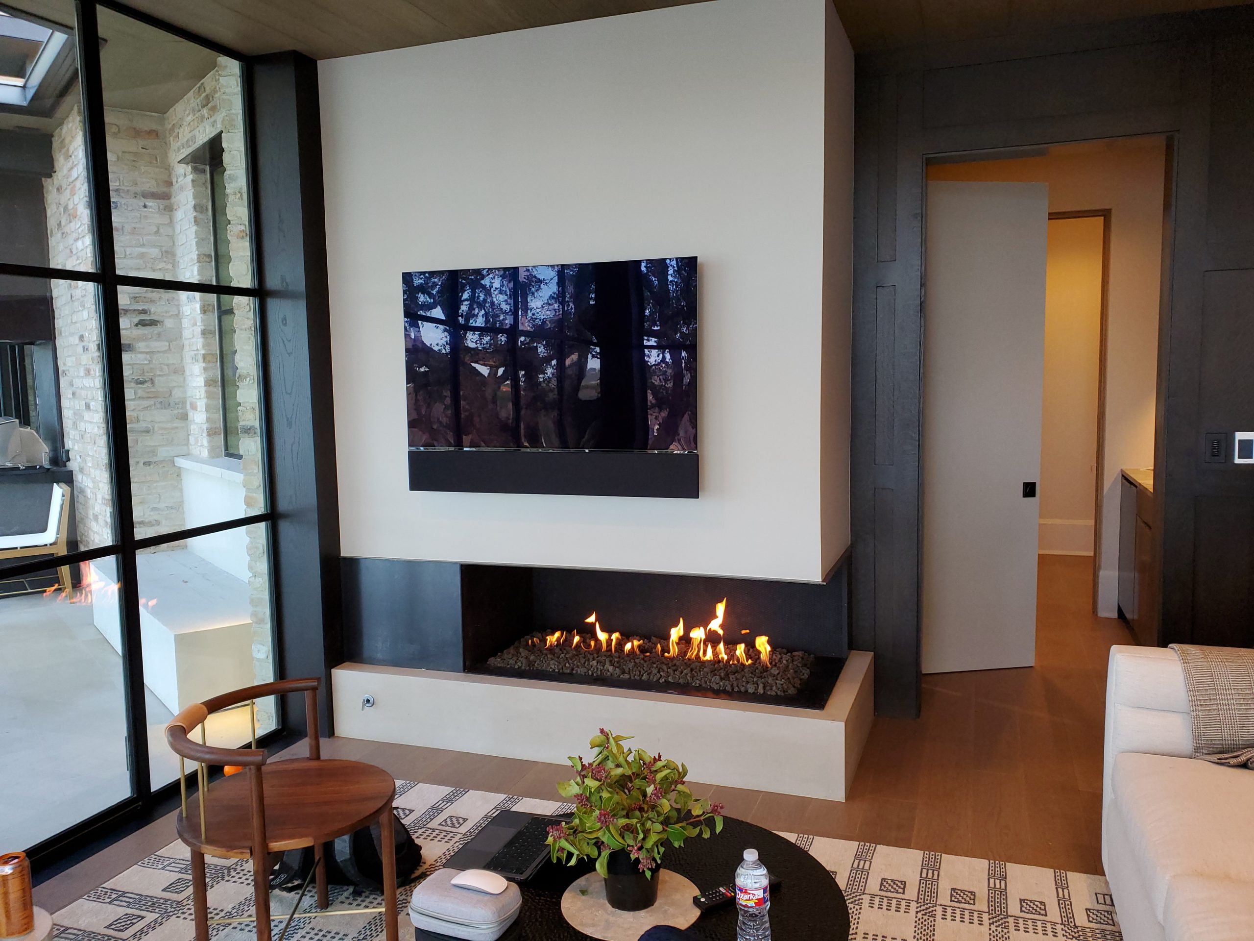 Acucraft Custom Gas Open Front Right Fireplace with Stone Media