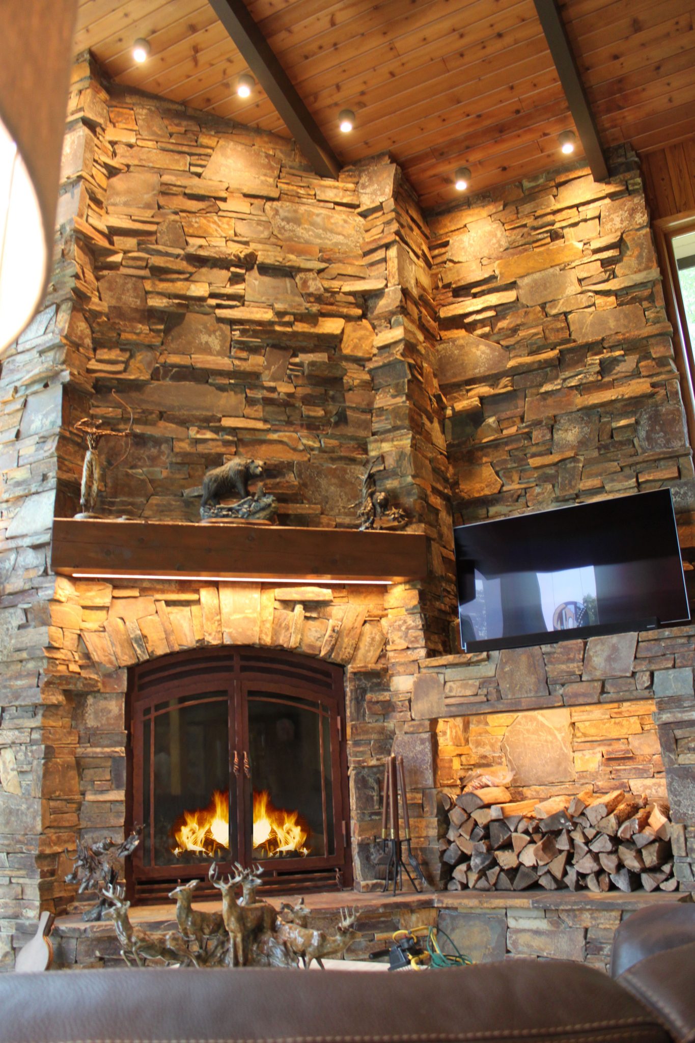 Mounting a TV Above a Fireplace The Heated Debate Acucraft Fireplaces