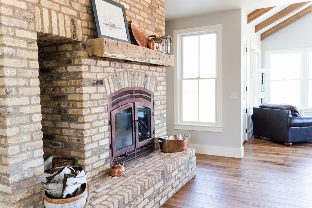 Hearthroom customizable see through wood fireplace