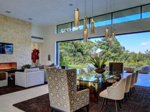 Acucraft-Signature-Series-Residential-Linear-Gas-Fireplaces linear open gas fireplace in modern living room
