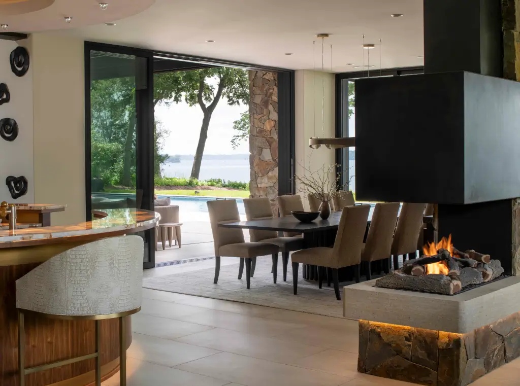 Custom Open Peninsula Gas Fireplace with Logs (Custom)