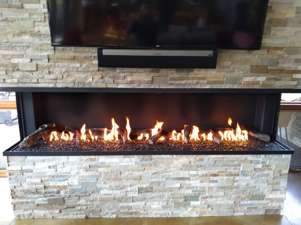Custom Open Panoramic Gas Fireplace 08