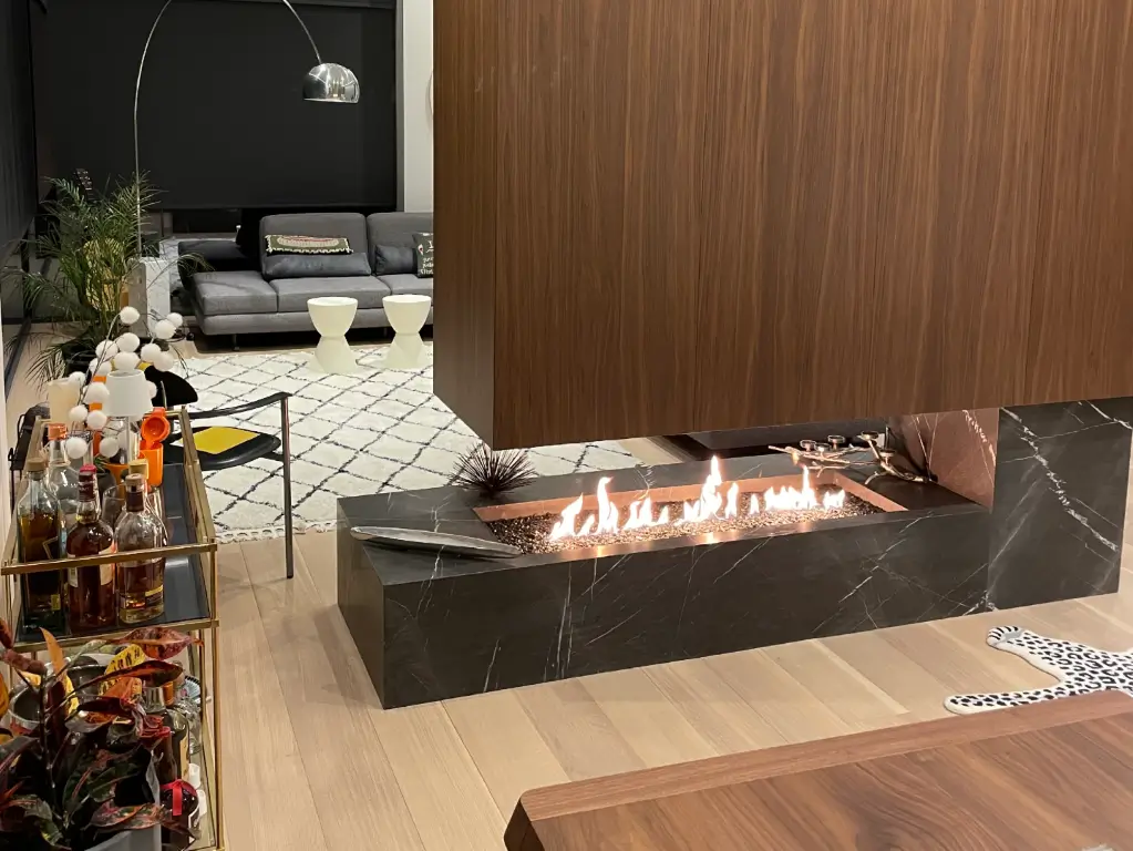 Custom Open Peninsula Gas Fireplace 05