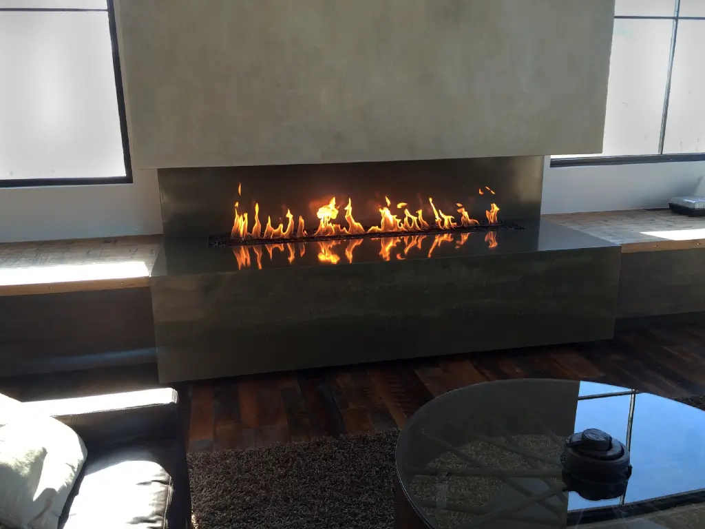 Acucraft-Blaze-Open-Gas-Fireplace-02