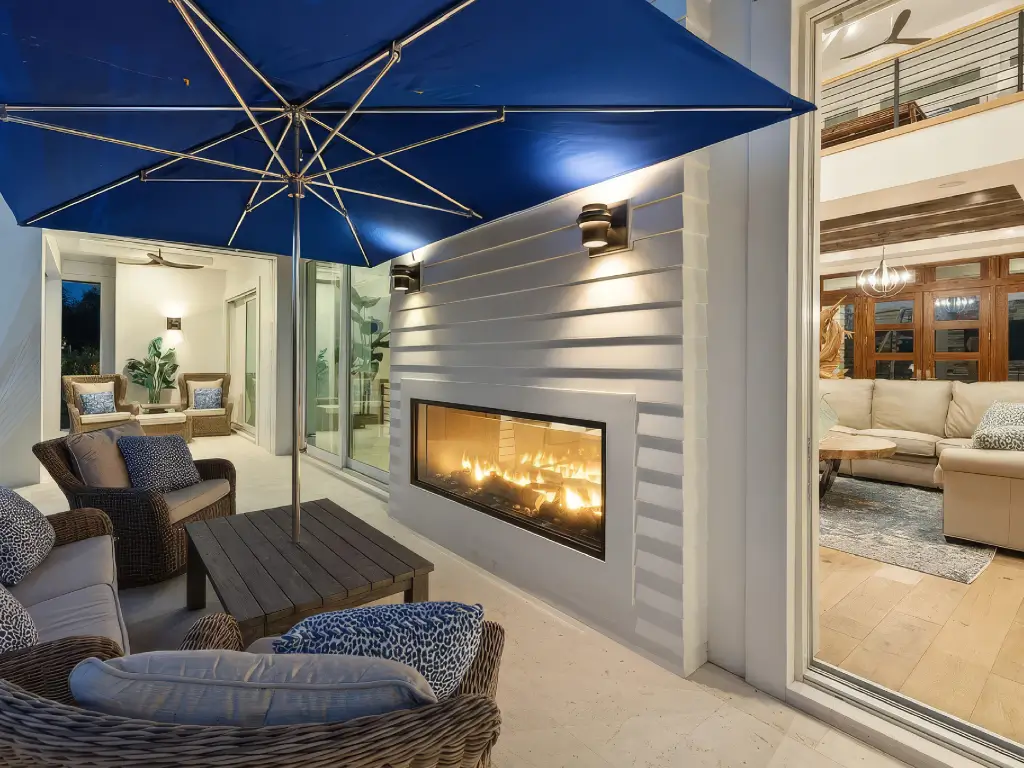 Acucraft Custom See-Through Indoor-Outdoor Gas Fireplace-07